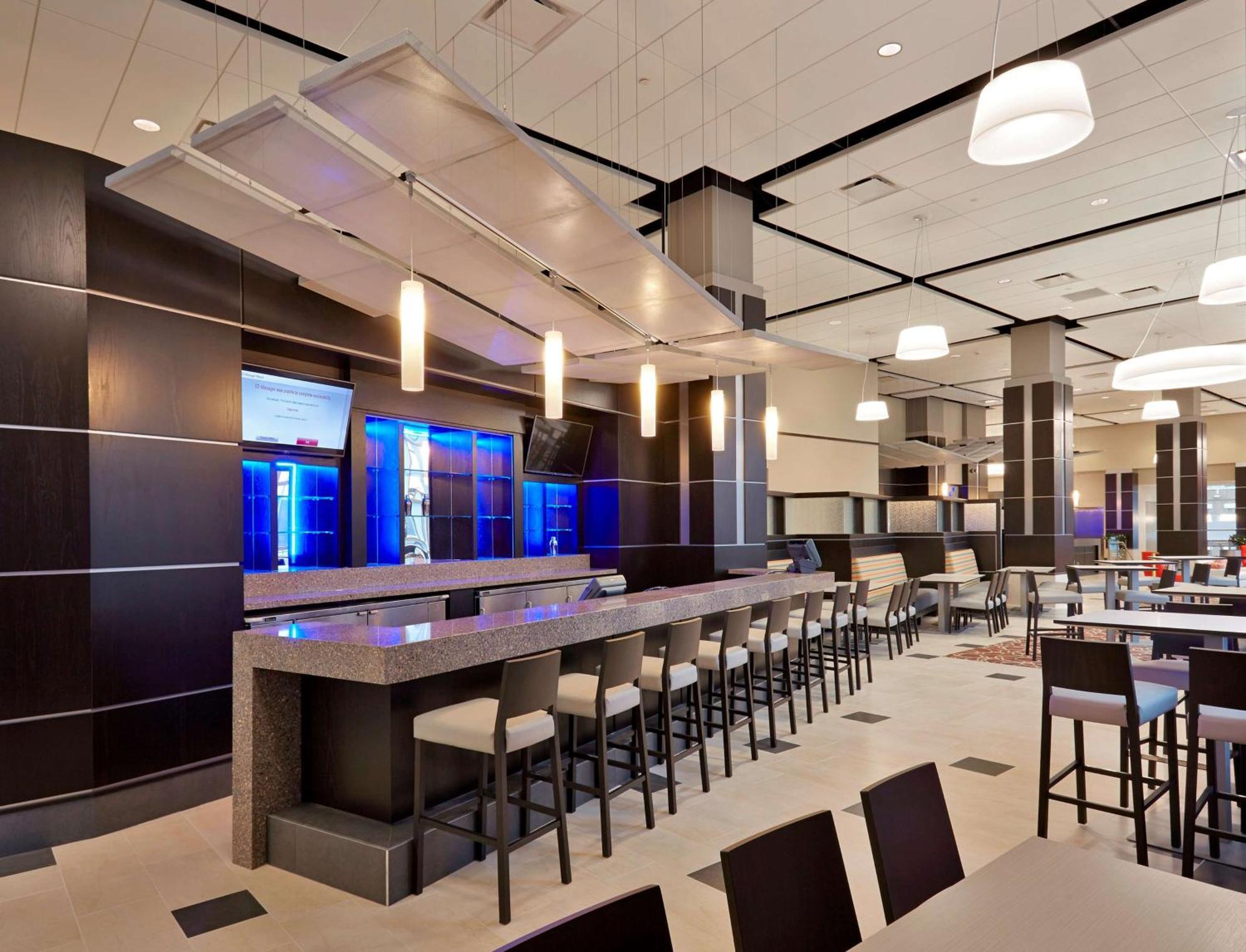 מלון Doubletree By Hilton לורנסבורג מראה חיצוני תמונה
